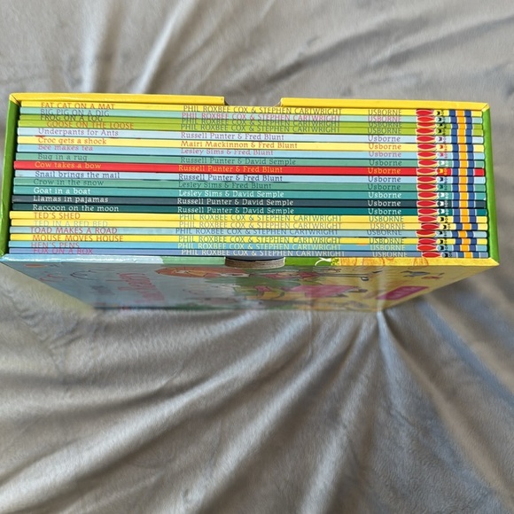 Usborne Book Phonics Reader Set of 20 Titles Engaging Kids Learning Based Series - Picture 3 of 14